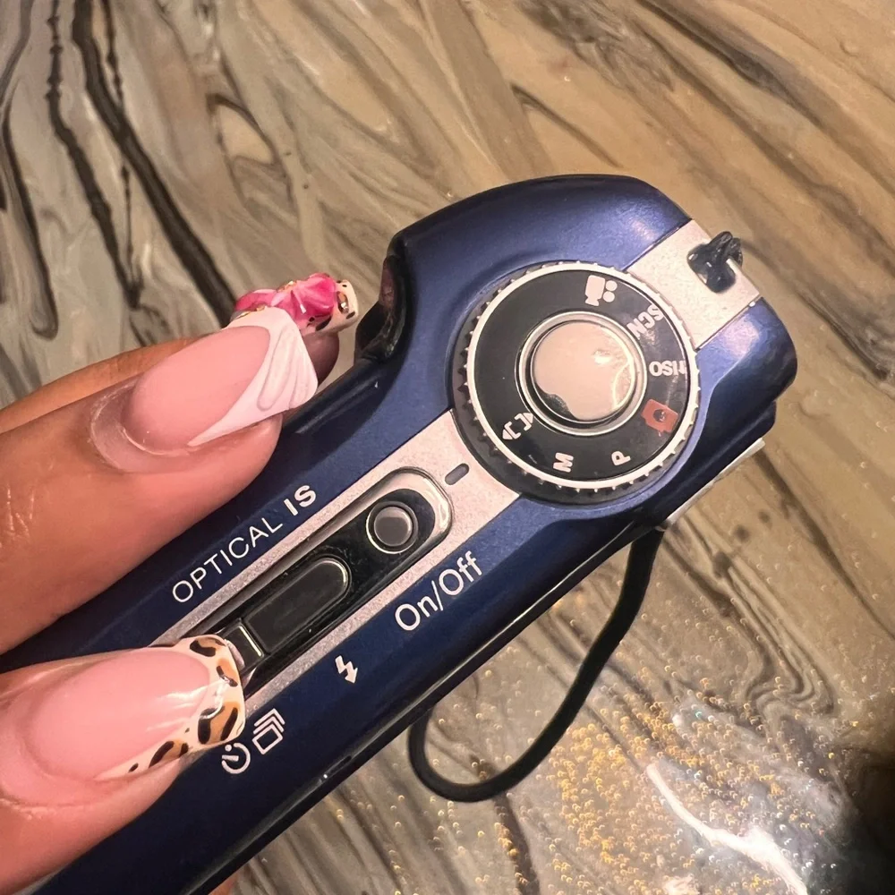 Kodak Navy Digital Camera with HD 5X Zoom